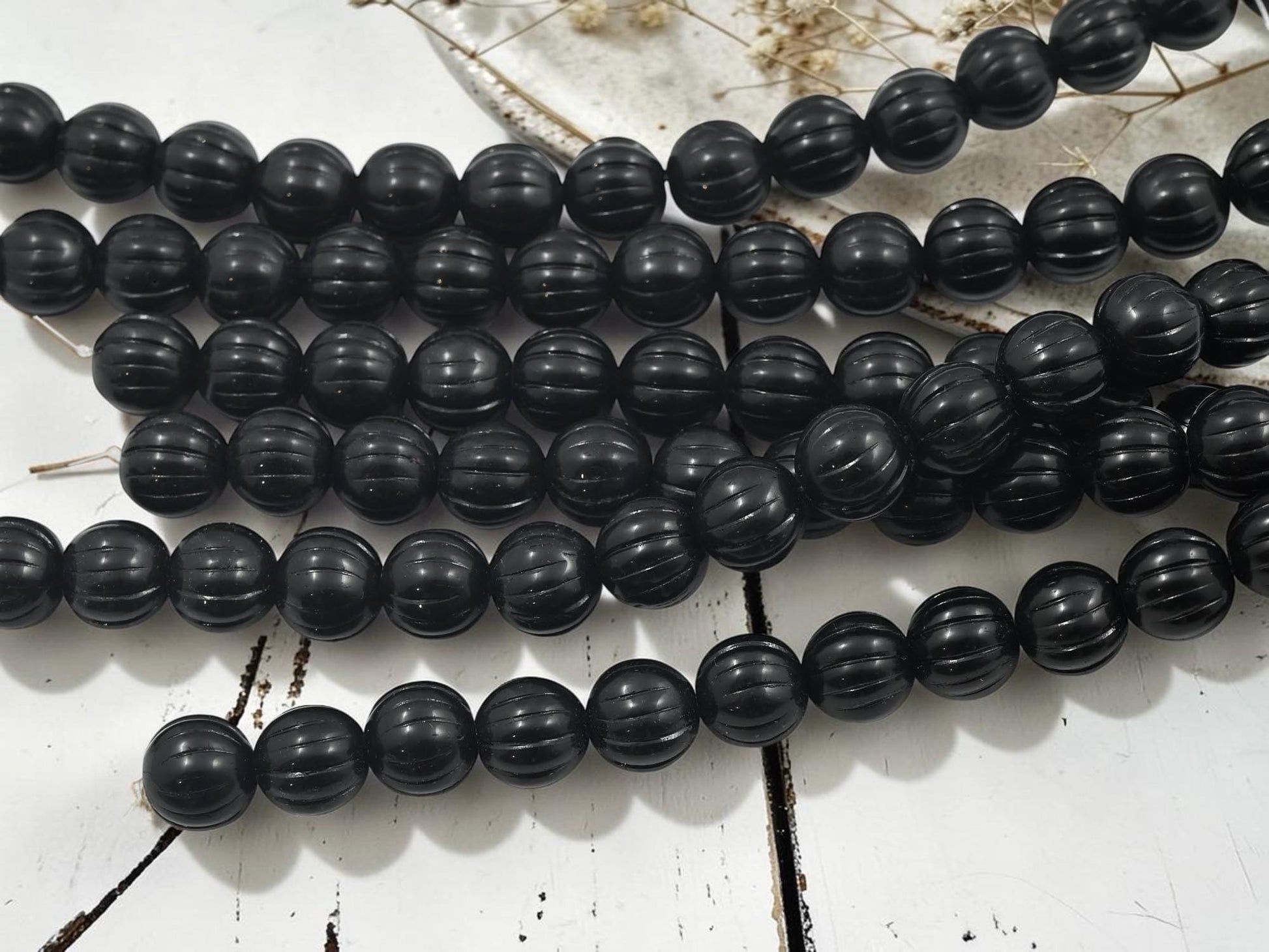 Old Stock Czech Glass Round Melon Beads - Jet Black - 15pcs - 9mm - (A269)