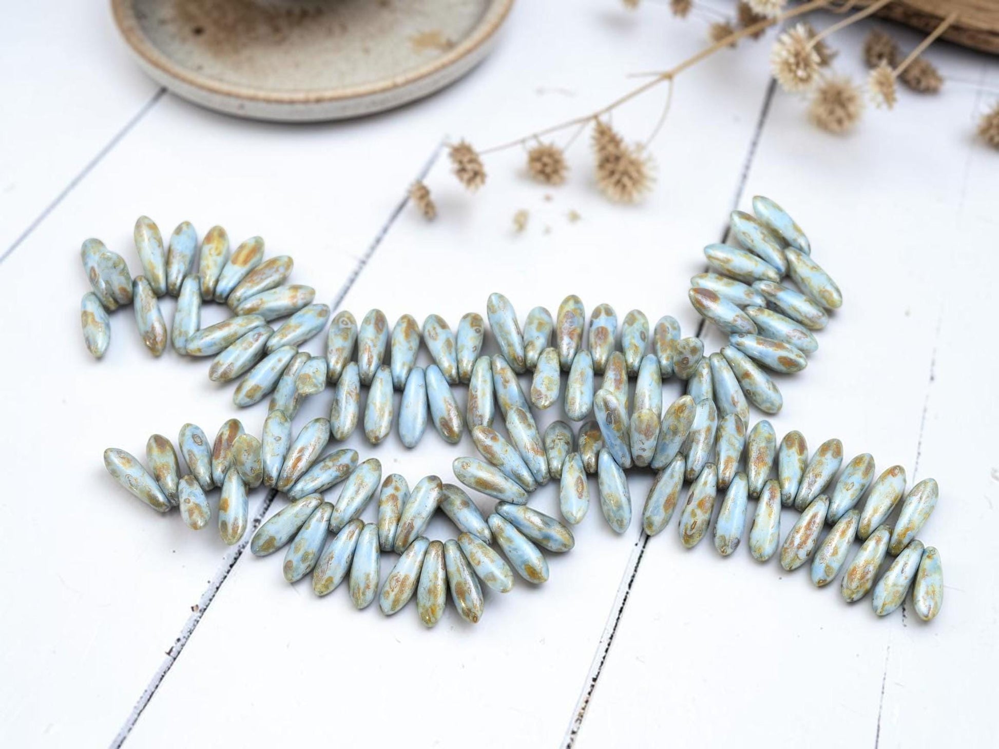 Czech Pressed Glass Small Baby Dagger Beads - 3x11mm - 50pcs - (B747)