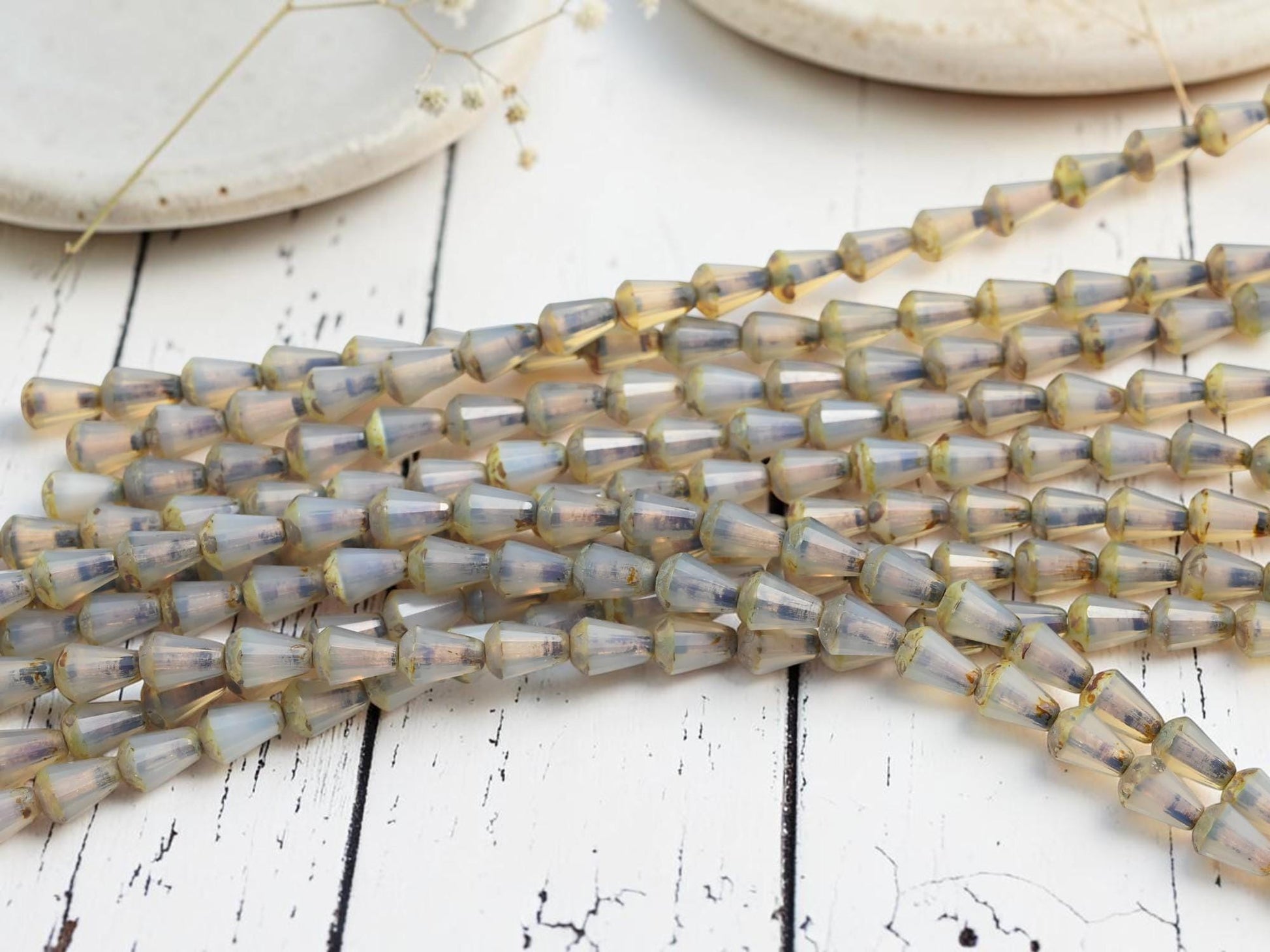 Czech Glass Faceted Fire Polished Petite Tear Drop Beads - Gray Opaline Picasso - 6x8mm - 19pcs - (4503)