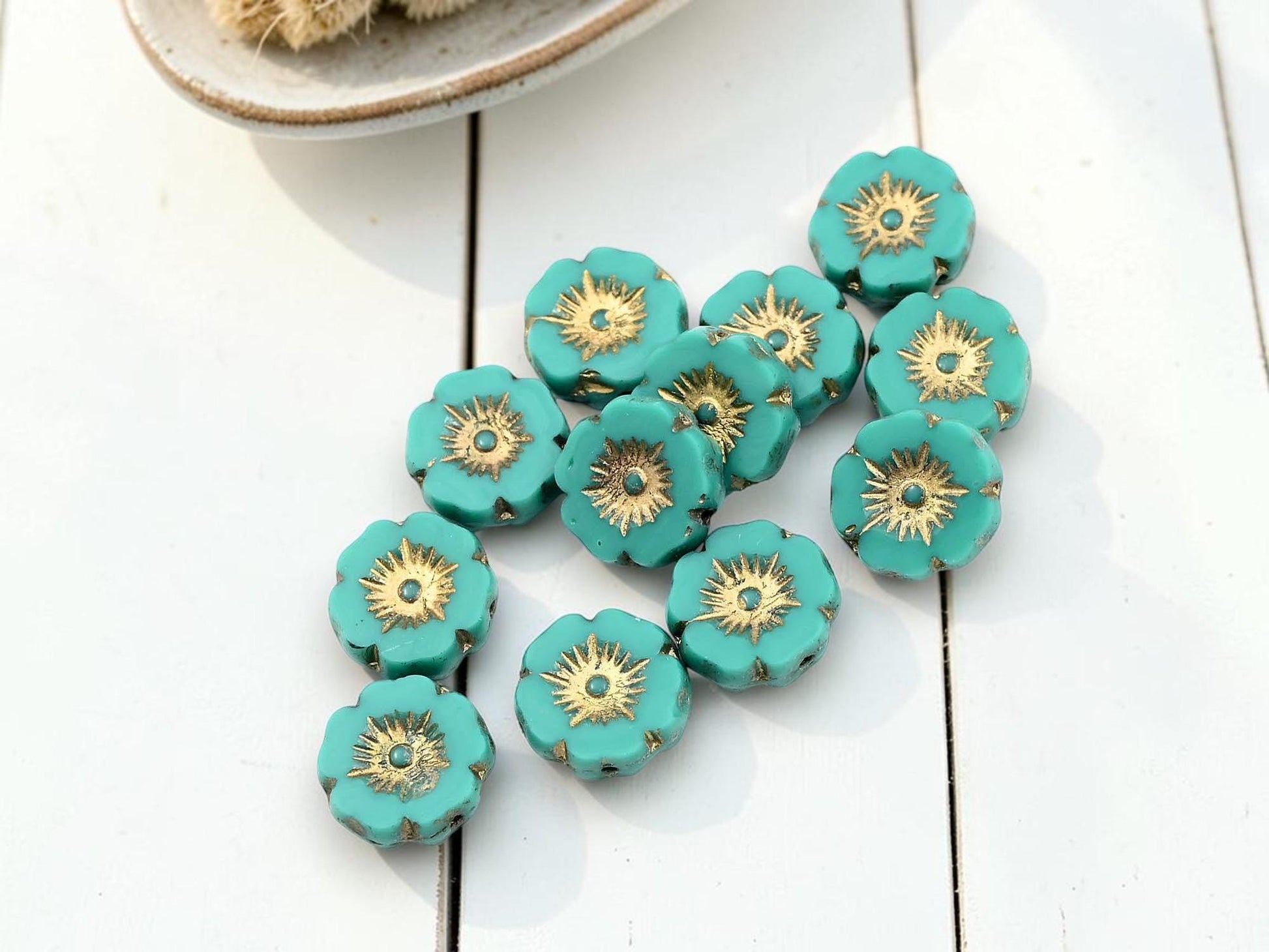Flower Beads - Czech Glass Beads - Hawaiian Flowers - Czech Glass Flowers - 12mm - 12pcs - (5642)