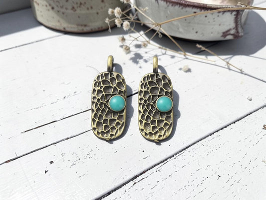 Antique Bronze Metal Hammered Oval Charms w/Turquoise - 4pcs - 21x8mm - (2713)