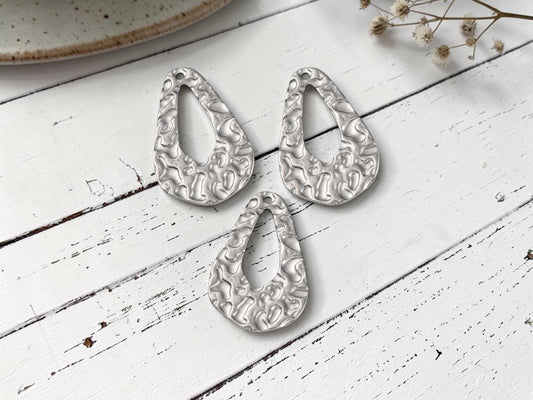 Antique Silver Stainless Steel Hammered Style Drop Charms - 5pcs - 34x22mm - (A471)