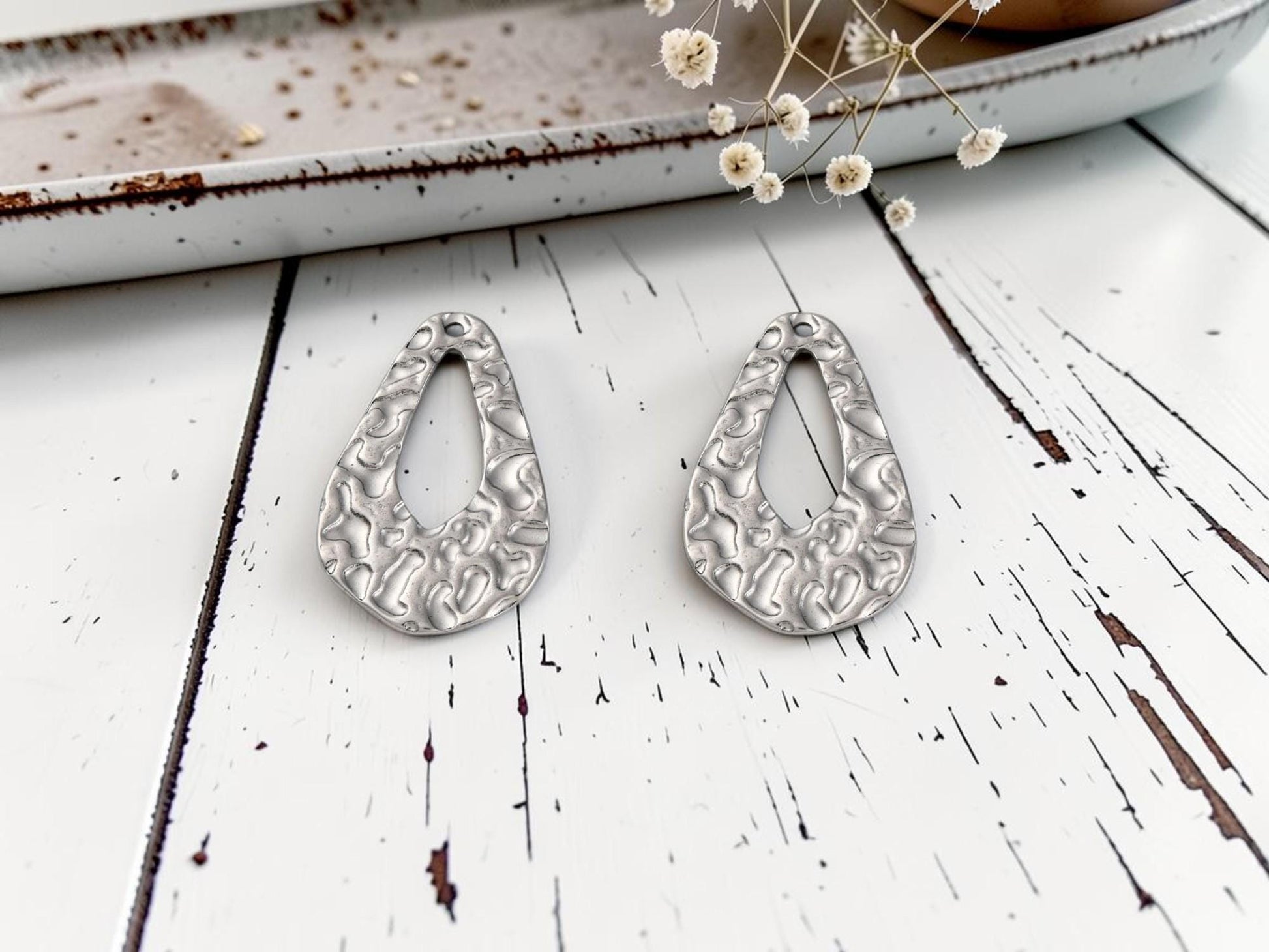 Antique Silver Stainless Steel Hammered Style Drop Charms - 5pcs - 34x22mm - (A471)