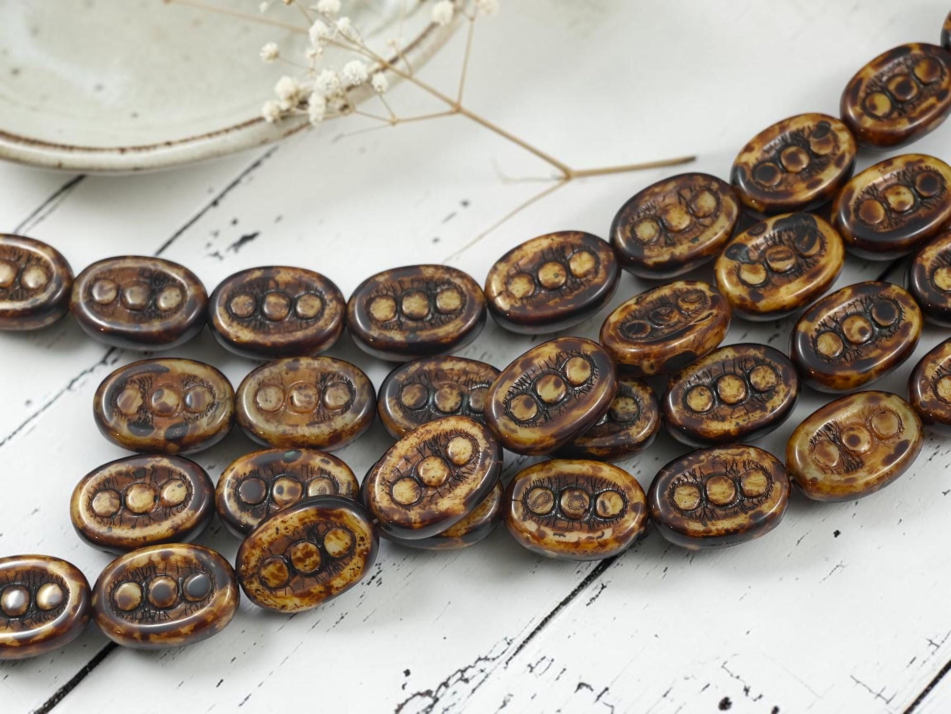 Old Stock Czech Glass Oval Dot Beads - Beige Travertine - 9pcs - 12x18mm - (B719)