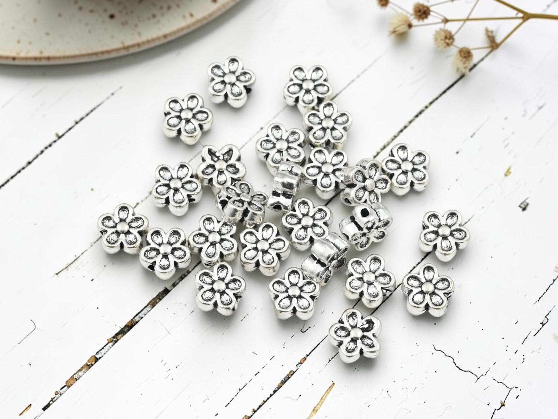Antique Silver Metal Flower Spacer Beads - 7x4mm - 100pcs - (A673)