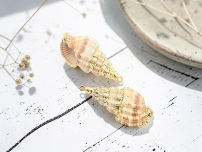 Gold Plated Brass Natural Seashell Charm Pendants - 2pc - (4583)
