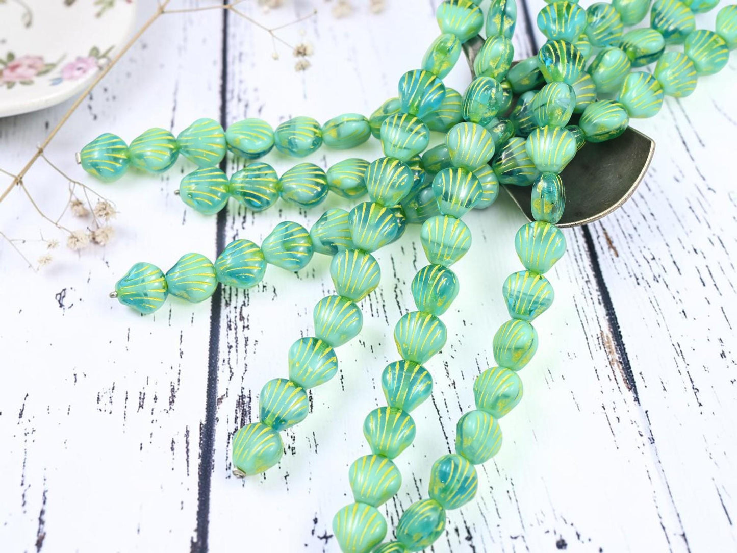 Czech Glass Sea Shell Beads - Blended Aqua Turquoise - 9mm - 15pcs - (3531)