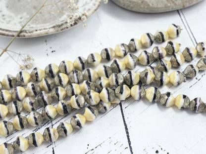 Czech Glass Central Cut Round Baroque Beads - Antique Silver Washed Black + Cream - 9mm - 16pcs - (6097)