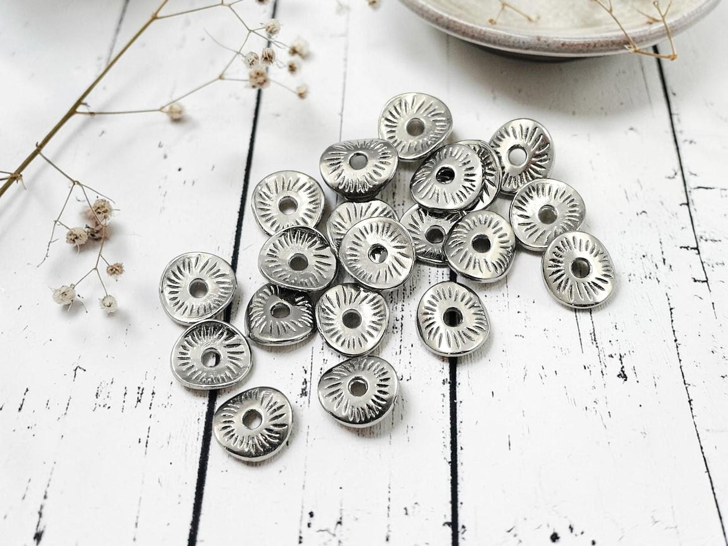 Metal Beads - Gunnmetal Spacers - Gunmetal Beads - Wavy Spacers - Metal Spacers - 9x1mm - 100pcs - (4716)