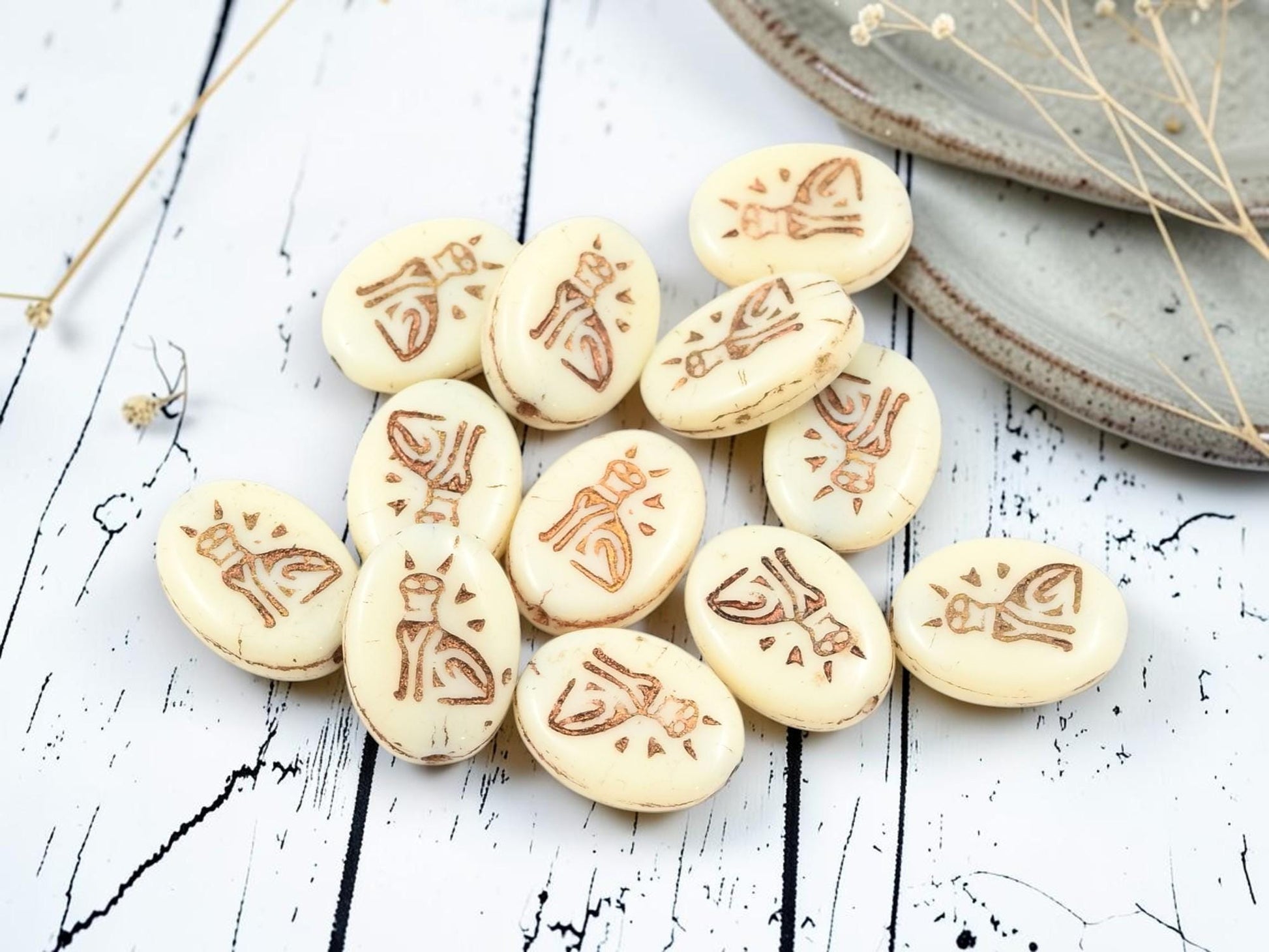 Cat Beads - Kitty Beads - Egyptian Cat - Czech Glass Beads - 12x16mm - 12pcs - (5109)