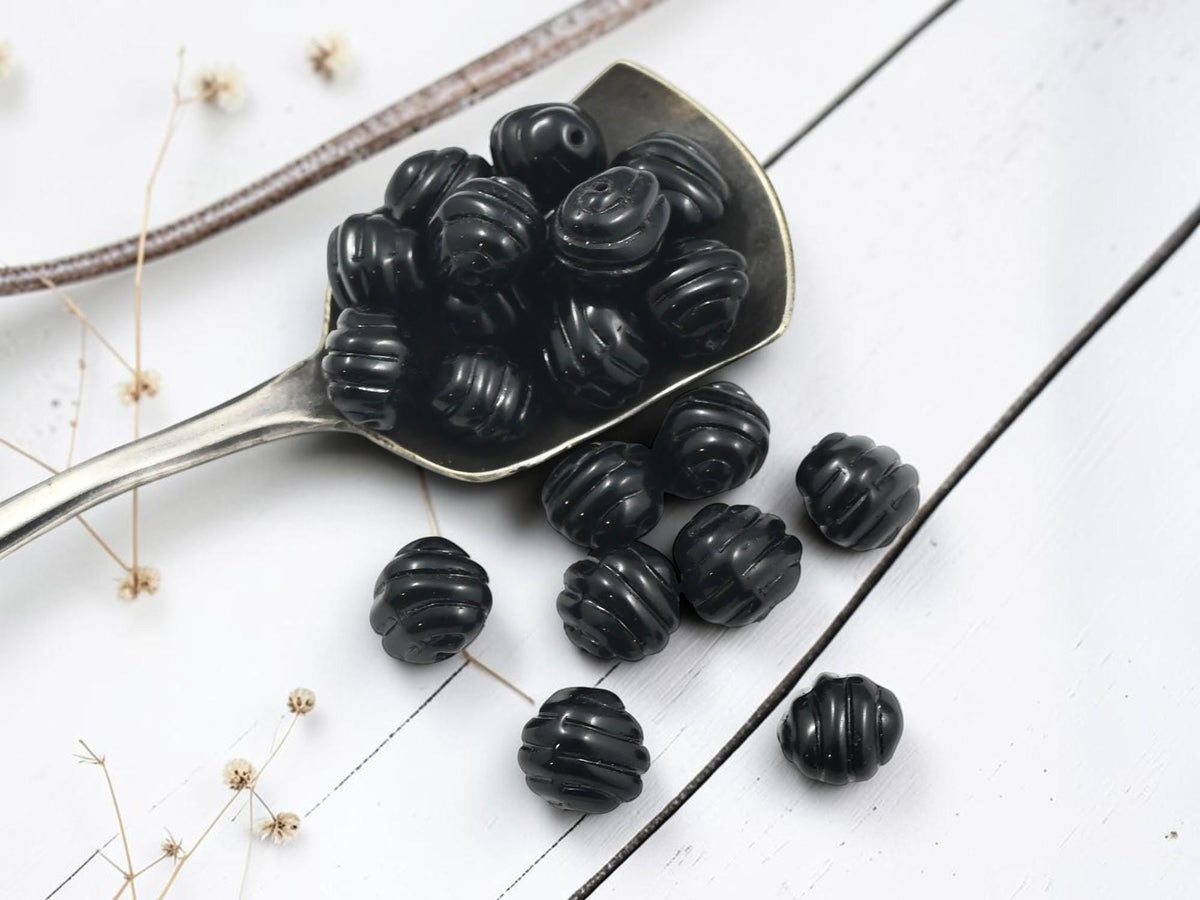 Old Stock Czech Glass Spiral Oval Bead - Opaque Black - 20pcs - 9mm - (4590)