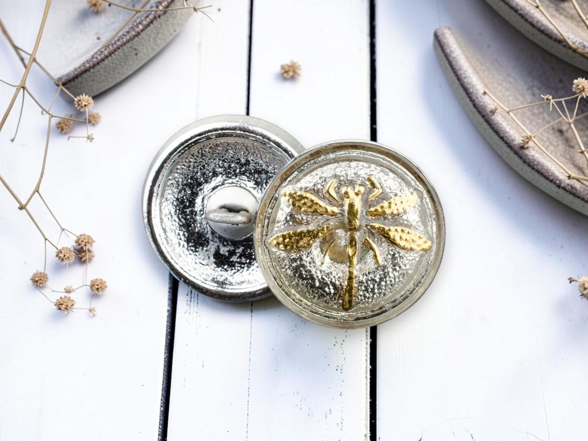 Czech Glass Buttons - Shank Buttons - Dragonfly Button - Handmade Button - 18mm - (B929) 1pcs