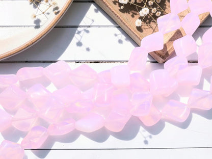 Vintage Czech Glass Twisted Recantgle Beads - Pink Opaline - 16x14mm - 13pcs - (2076)