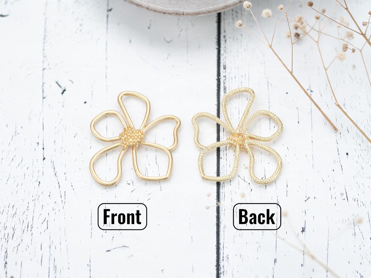 Daisy Flower Pendant - Metal Pendant - Gold Pendant - 43x38mm - 1pc - (B815)