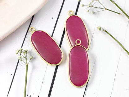 Gold Plated Brass Surround Dyed Fuchsia Jade Oval Gemstone Pendant - 36x15mm - (4127)