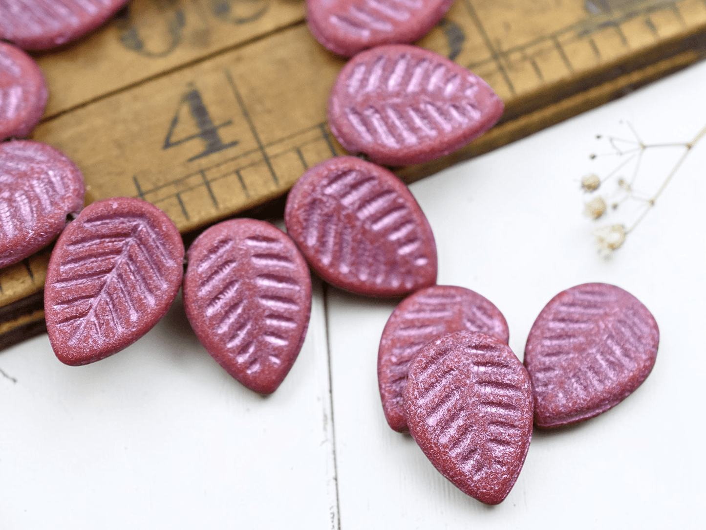 Leaf Beads - Czech Glass Beads - Picasso Beads - Top Drilled Leaf - Top Drilled Leaves - Top Hole -  16x12mm - 6pcs - (B609)