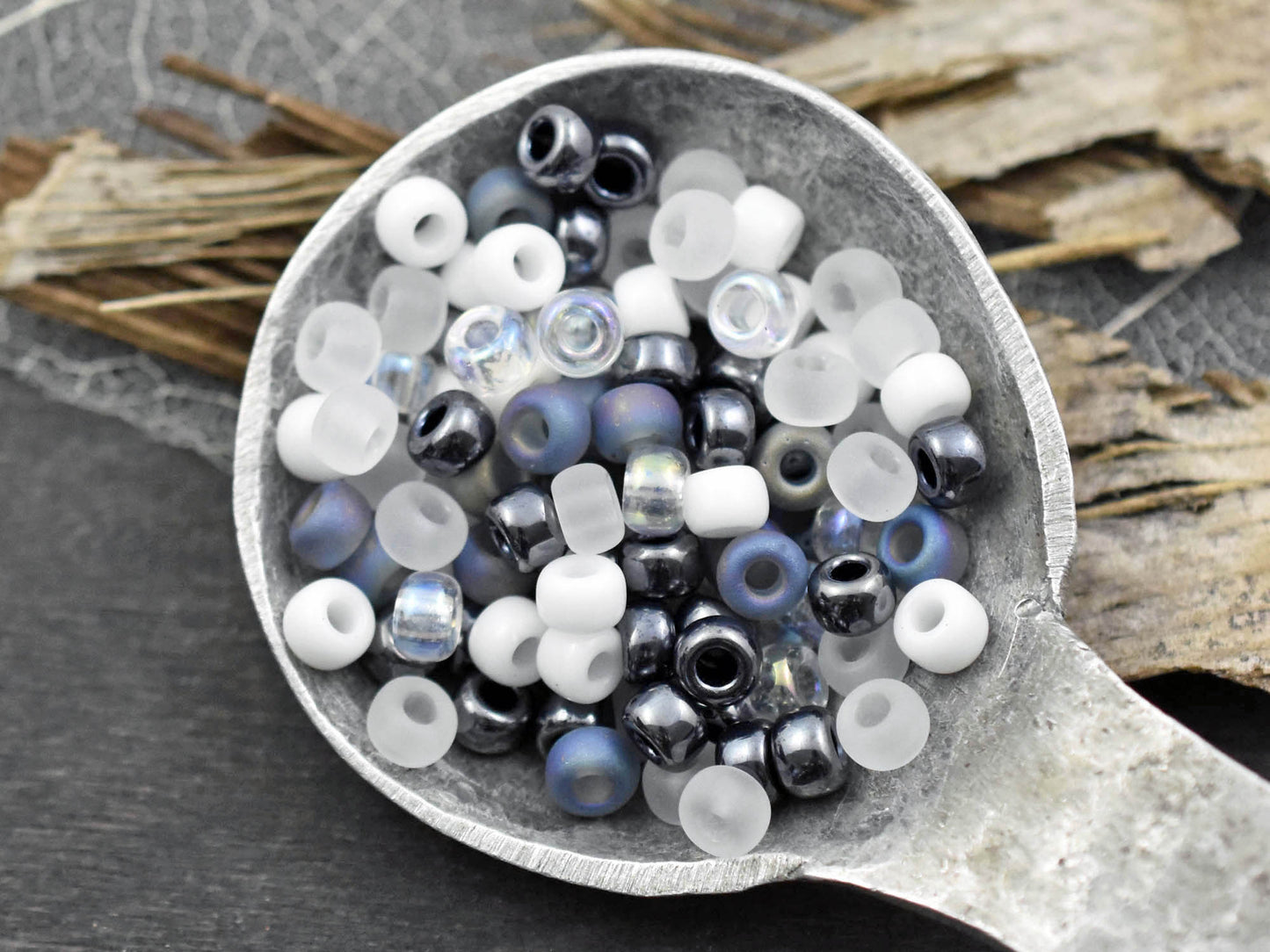 20G Apparition Mix Miyuki 6/0 Seed Beads