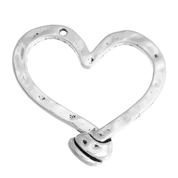 49x48mm Antique Silver Hammered Heart Pendant