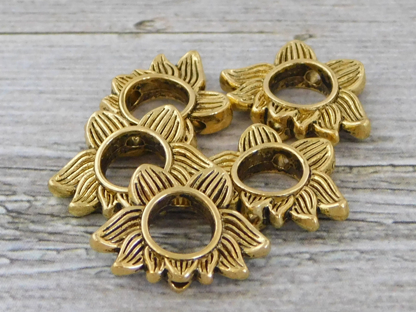 *15* 14x19mm Antique Gold Lotus Flower Bead Frames