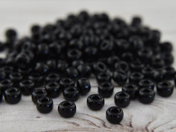 Black Seed Beads - Size 6 Seed Beads - Miyuki 6-401 - Size 6 Beads - Size 6/0 - 15 grams (1857)