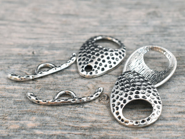 Toggle Clasps - Silver Toggle Clasp - Metal Clasp - Jewelry Clasp - Hammered Clasp - Bead Findings - 22x16mm  - 4 Sets - (A125)