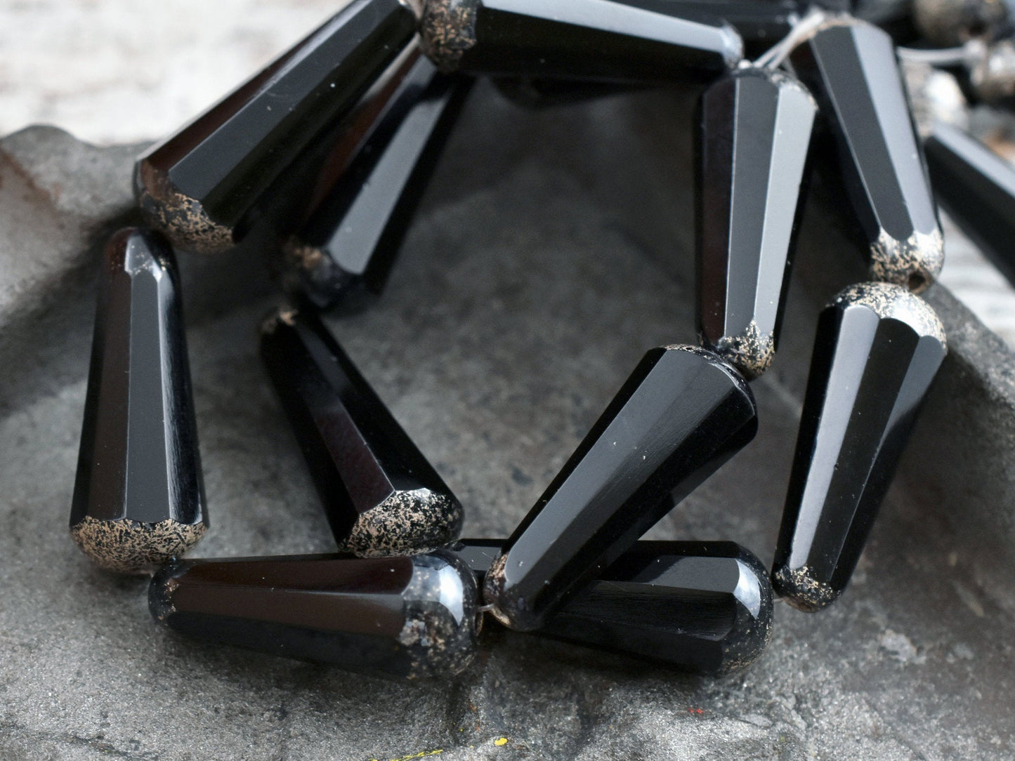 Picasso Beads - Drop Beads - Teardrop Beads - Czech Glass Beads - Black Beads - Faceted Beads - 8x20mm - 2pcs - (5008)