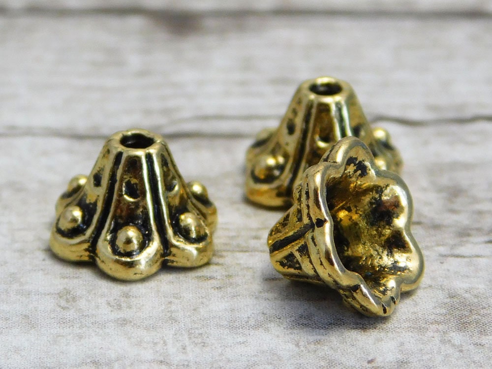 *50* 10x6mm Antique Gold Scalloped Bead Caps
