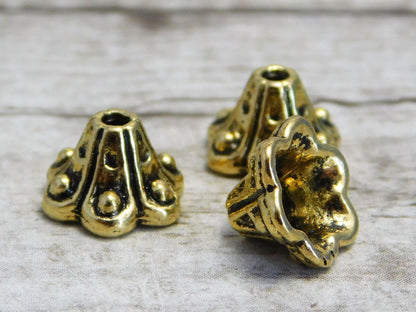 *50* 10x6mm Antique Gold Scalloped Bead Caps