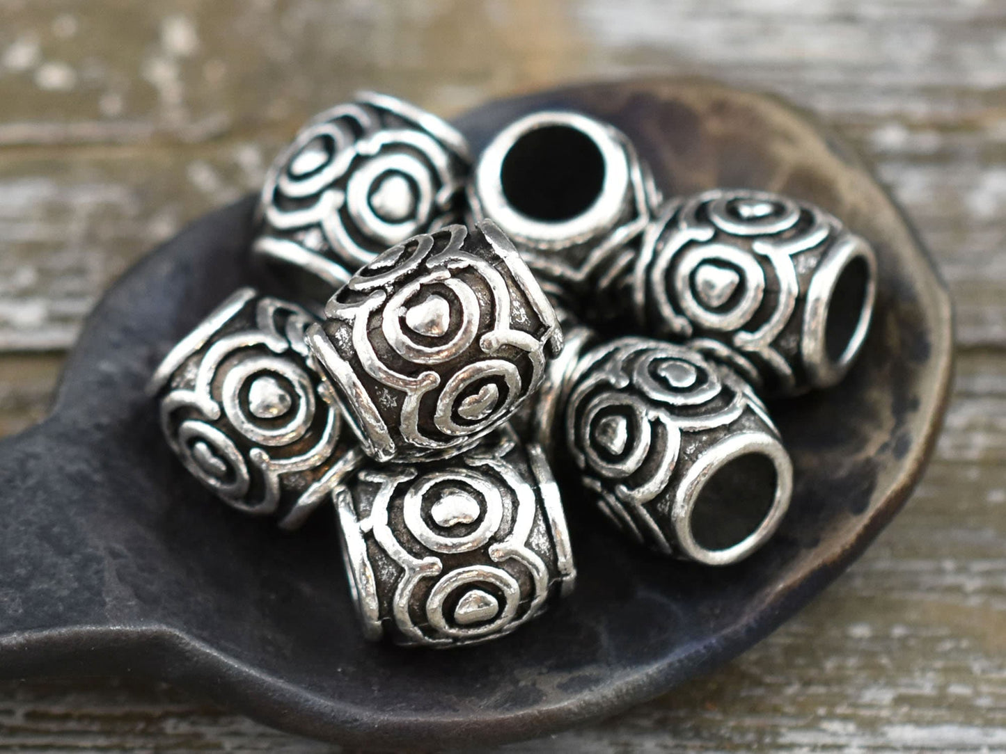 *10* 10x9mm Antique  Silver Art Deco Barrel Beads
