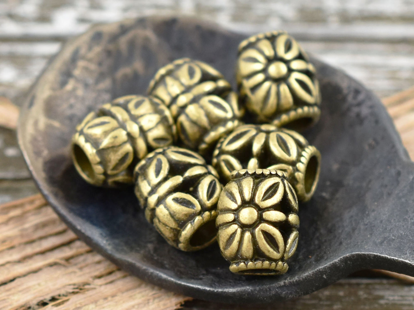 *20* 10x8mm Antique Bronze Floral Barrel Beads