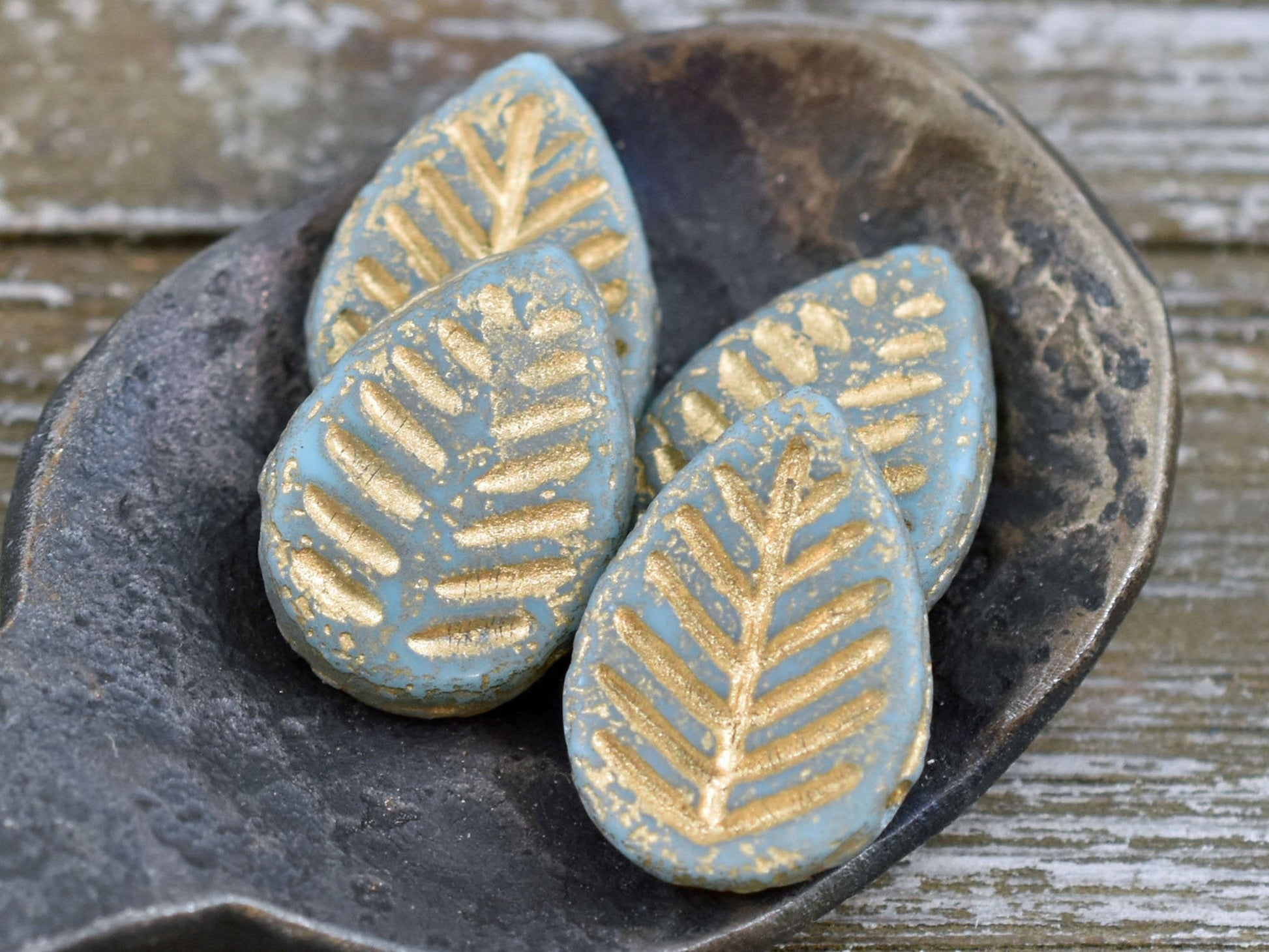 Leaf Beads - Czech Glass Beads - Top Drilled Leaf - Dogwood Leaf - Top Hole - Etched Beads - 16x12mm - 6pcs - (A382)