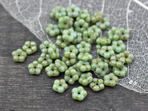 Daisy Spacers - Daisy Beads - Czech Glass Beads - Flower Beads - Forget Me Not Beads - Spacer Beads - 5mm - 50pcs - (1783)