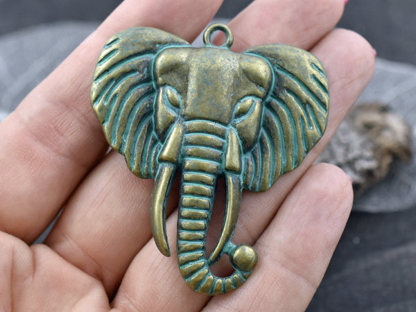 54x48mm Green Patina Bronze Elephant Pendant