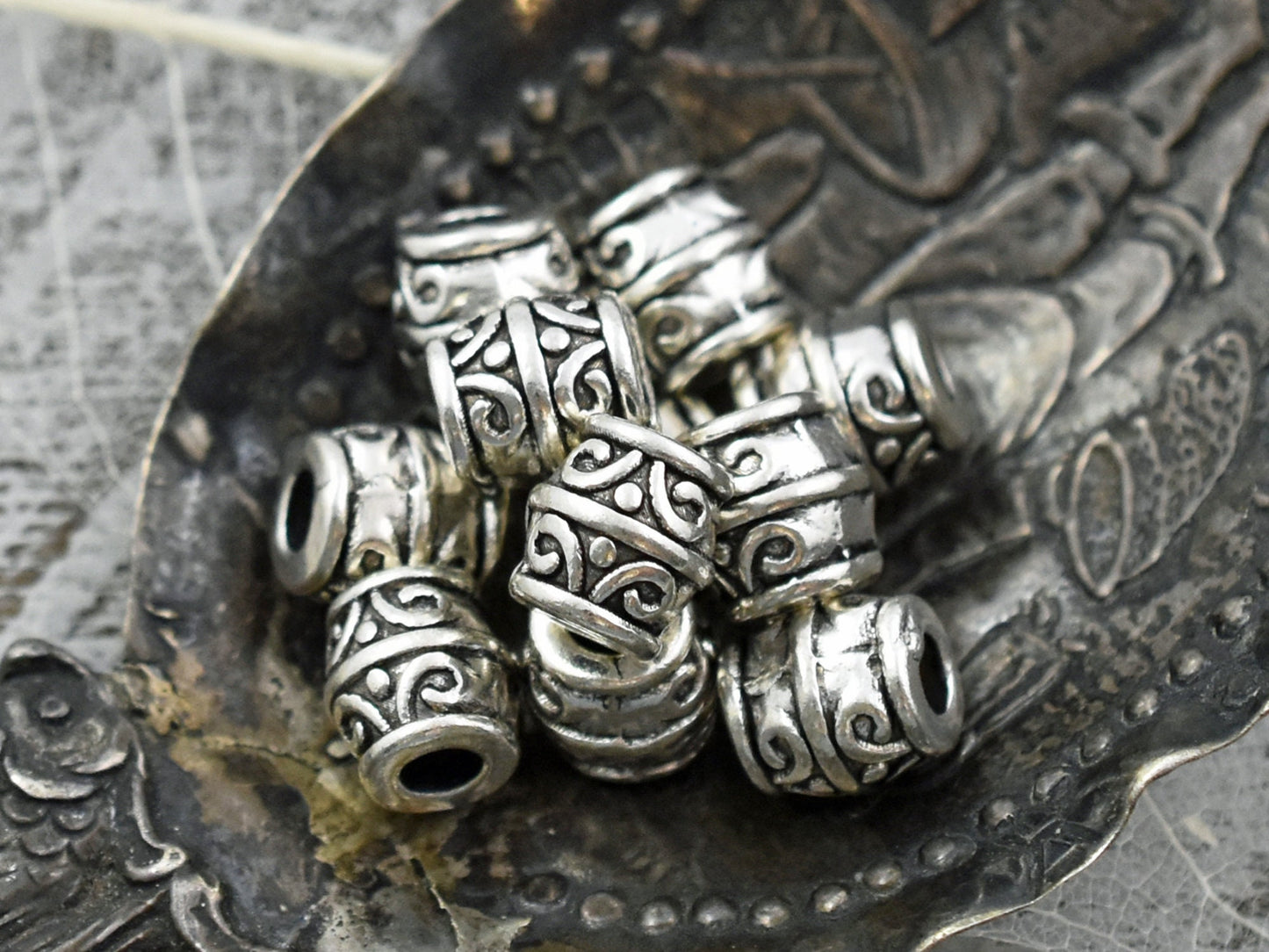 *50* 8mm Antique Silver Large Hole Barrel Beads
