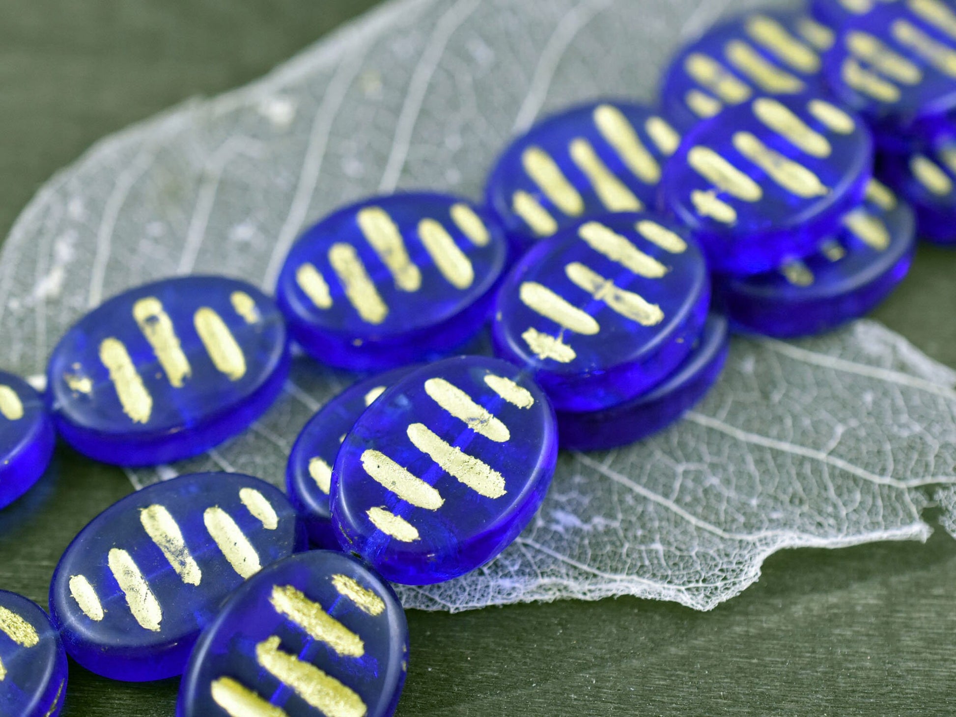 Czech Glass Beads - Large Glass Beads - Oval Beads - Pendant Beads - Focal Beads - Chunky Beads - 25x18mm - 2pcs (676)