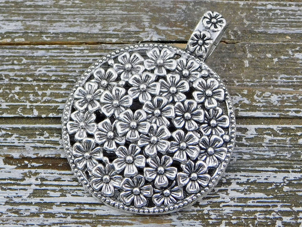 59x45mm Antique Silver Floral Medallion Pendant