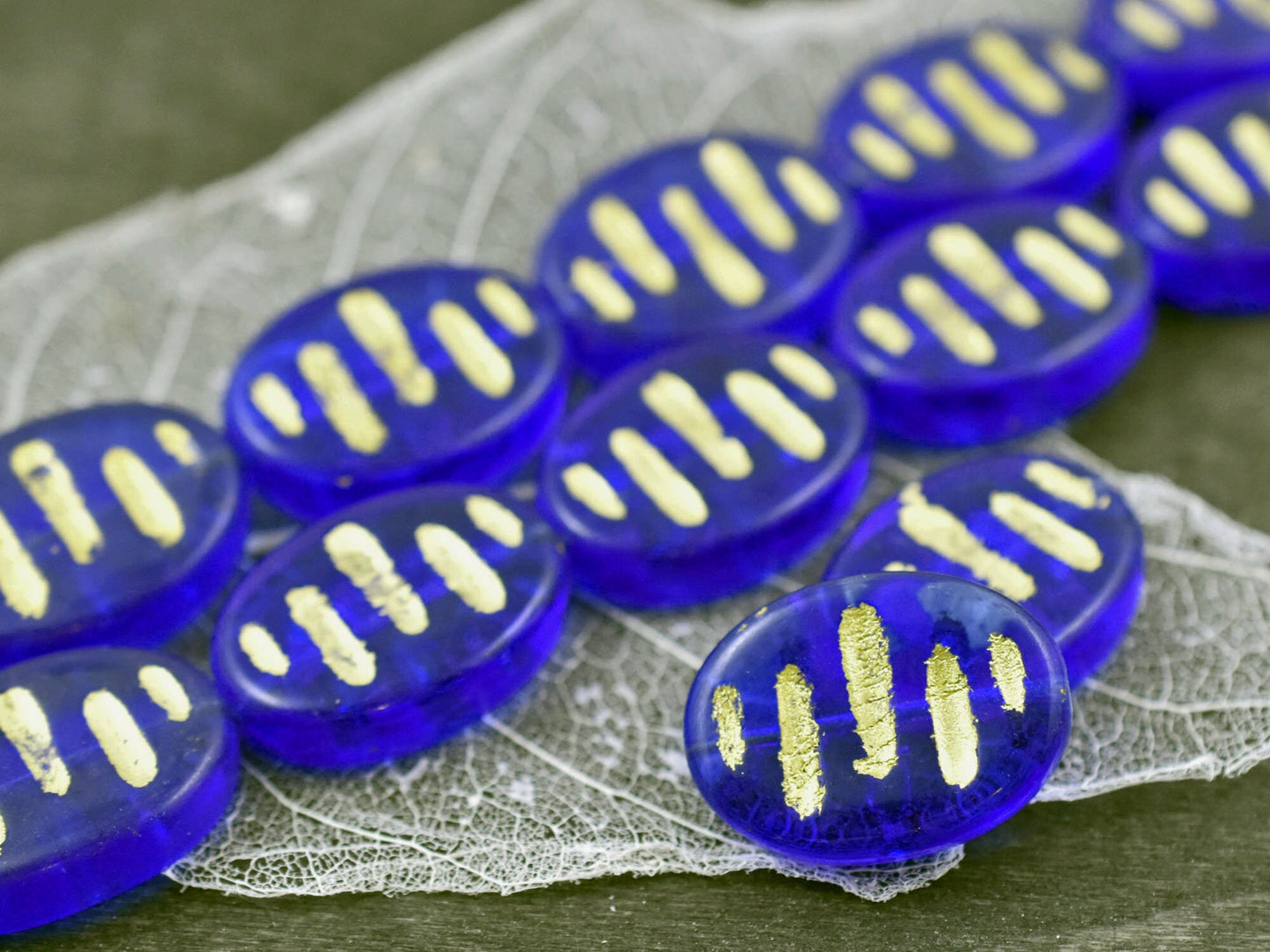 Czech Glass Beads - Large Glass Beads - Oval Beads - Pendant Beads - Focal Beads - Chunky Beads - 25x18mm - 2pcs (676)