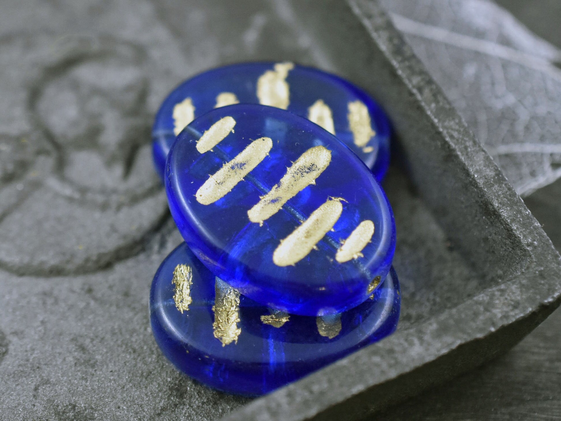 Czech Glass Beads - Large Glass Beads - Oval Beads - Pendant Beads - Focal Beads - Chunky Beads - 25x18mm - 2pcs (676)