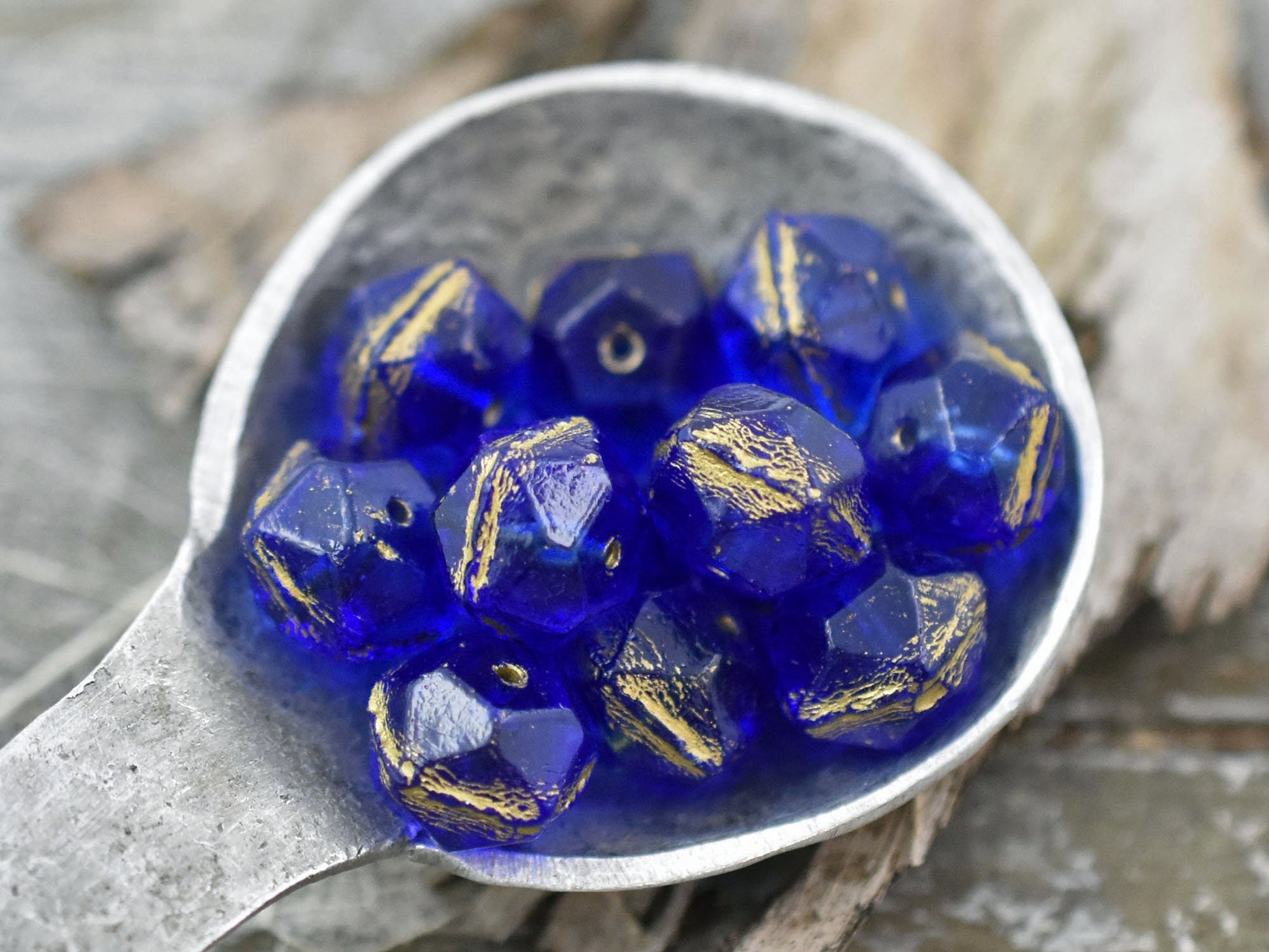 Czech  Glass Beads - English Cut Beads - Round Beads - Antique Cut Beads - 10mm Beads - Faceted Beads - 10pcs (5159)