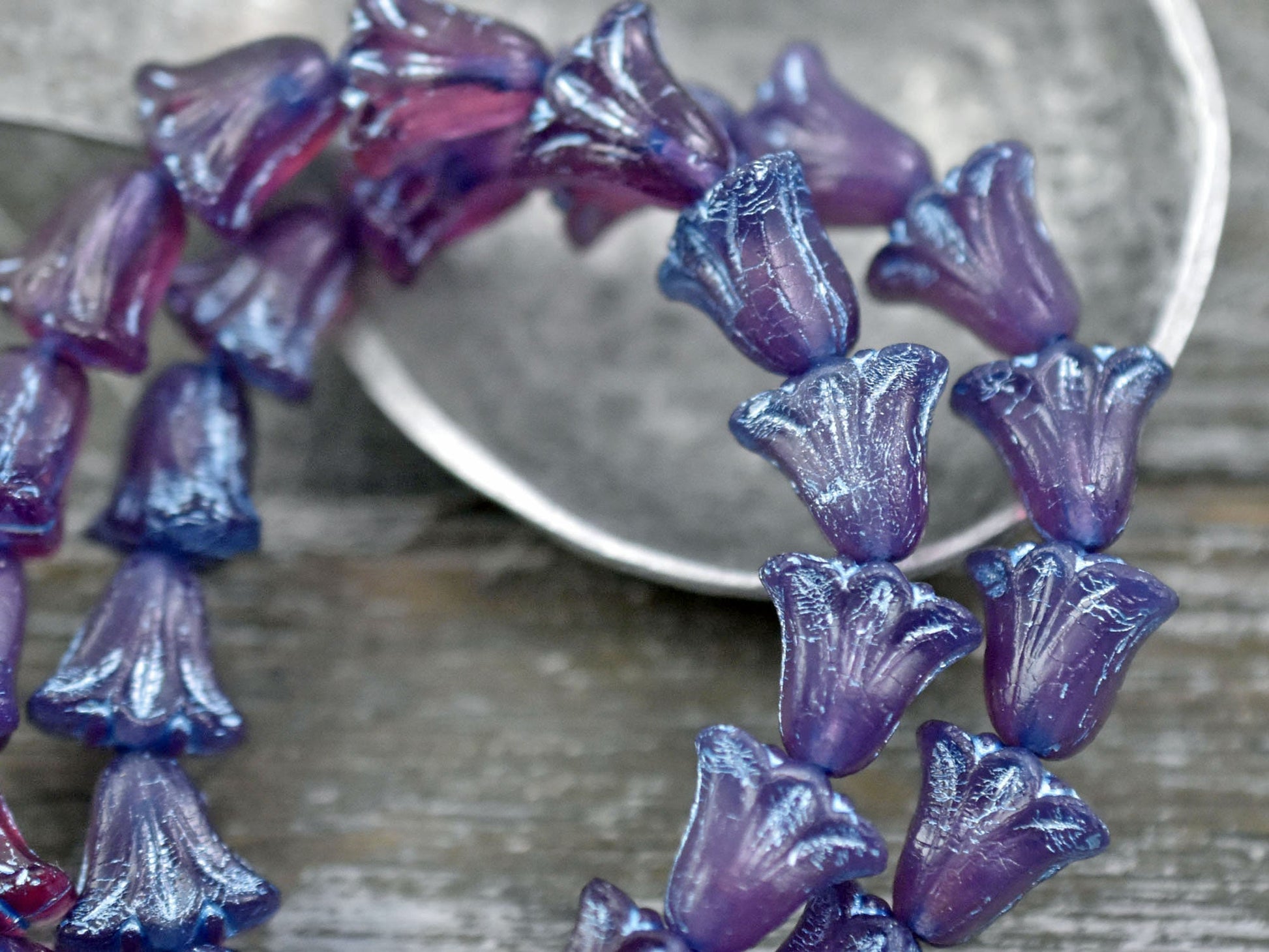 Lily Flower Beads - Czech Glass Beads - Picasso Beads - Lily Beads - Tulip Beads - Vintage Style - 10x9mm - 10pcs - (478)