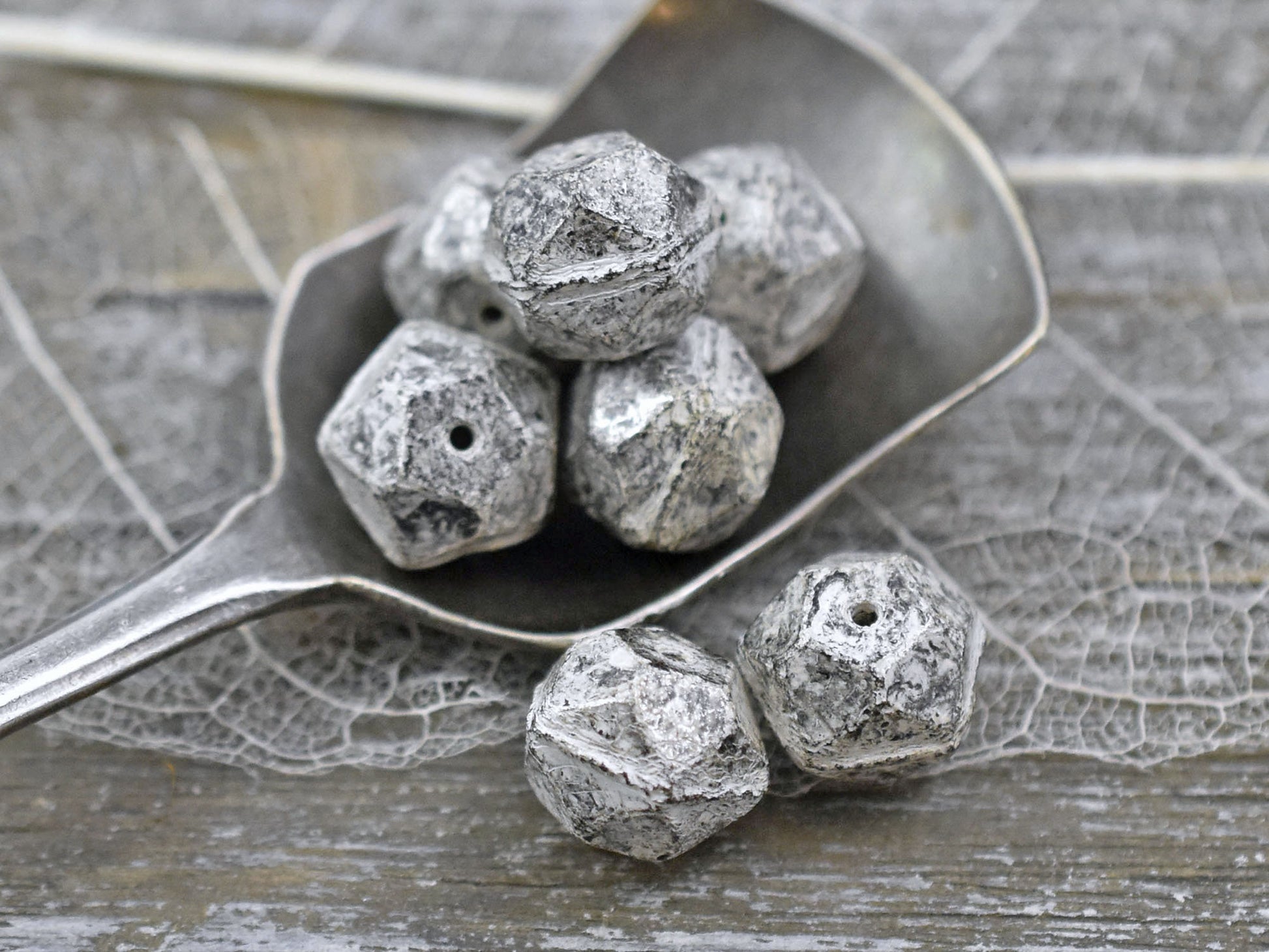 Czech Glass Beads - Silver Beads - English Cut Beads - Round Beads - Black Beads - 10mm Beads - 10pcs - (A313)