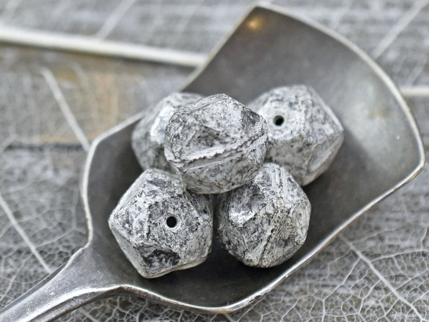 Czech Glass Beads - Silver Beads - English Cut Beads - Round Beads - Black Beads - 10mm Beads - 10pcs - (A313)