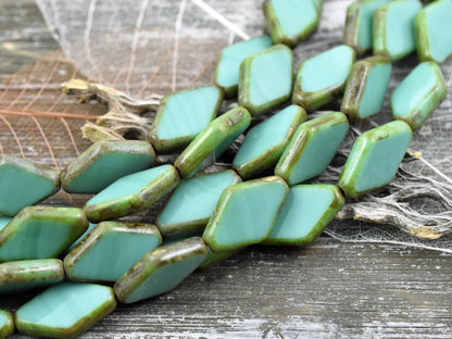 Vintage Czech Beads - Picasso Beads - Czech Glass Beads - Table Cut Beads - Diamond Beads - Turquoise Picasso - 19x13mm - 6pcs - (B299)