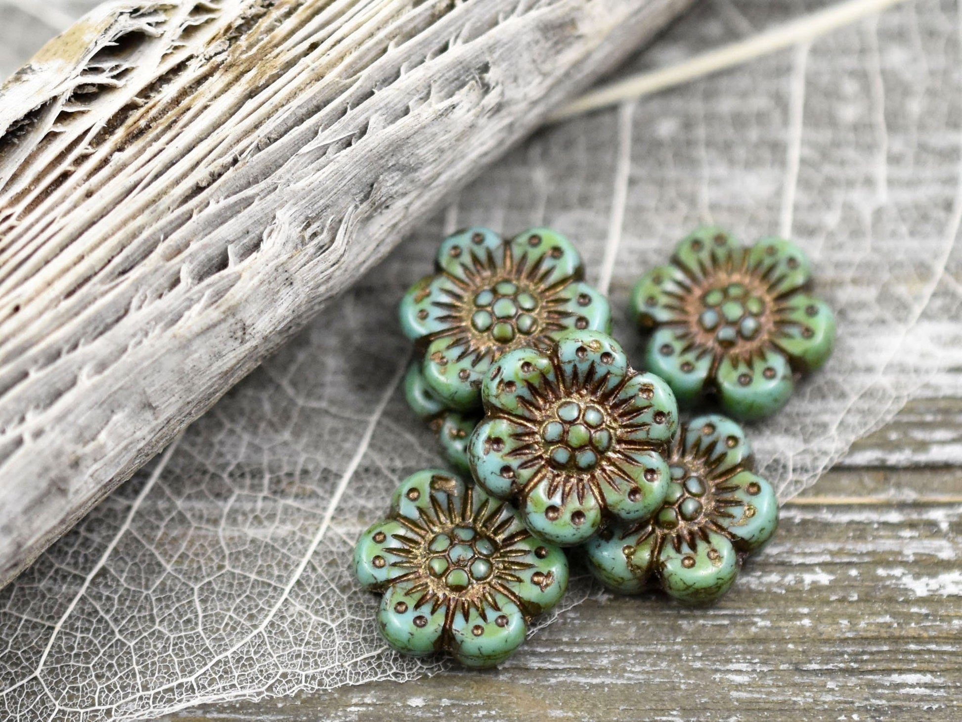 Picasso Beads - Czech Glass Beads - Flower Beads - Floral Beads - Wildflower Beads - Czech Glass Flowers - 14mm - 6pcs - (4585)