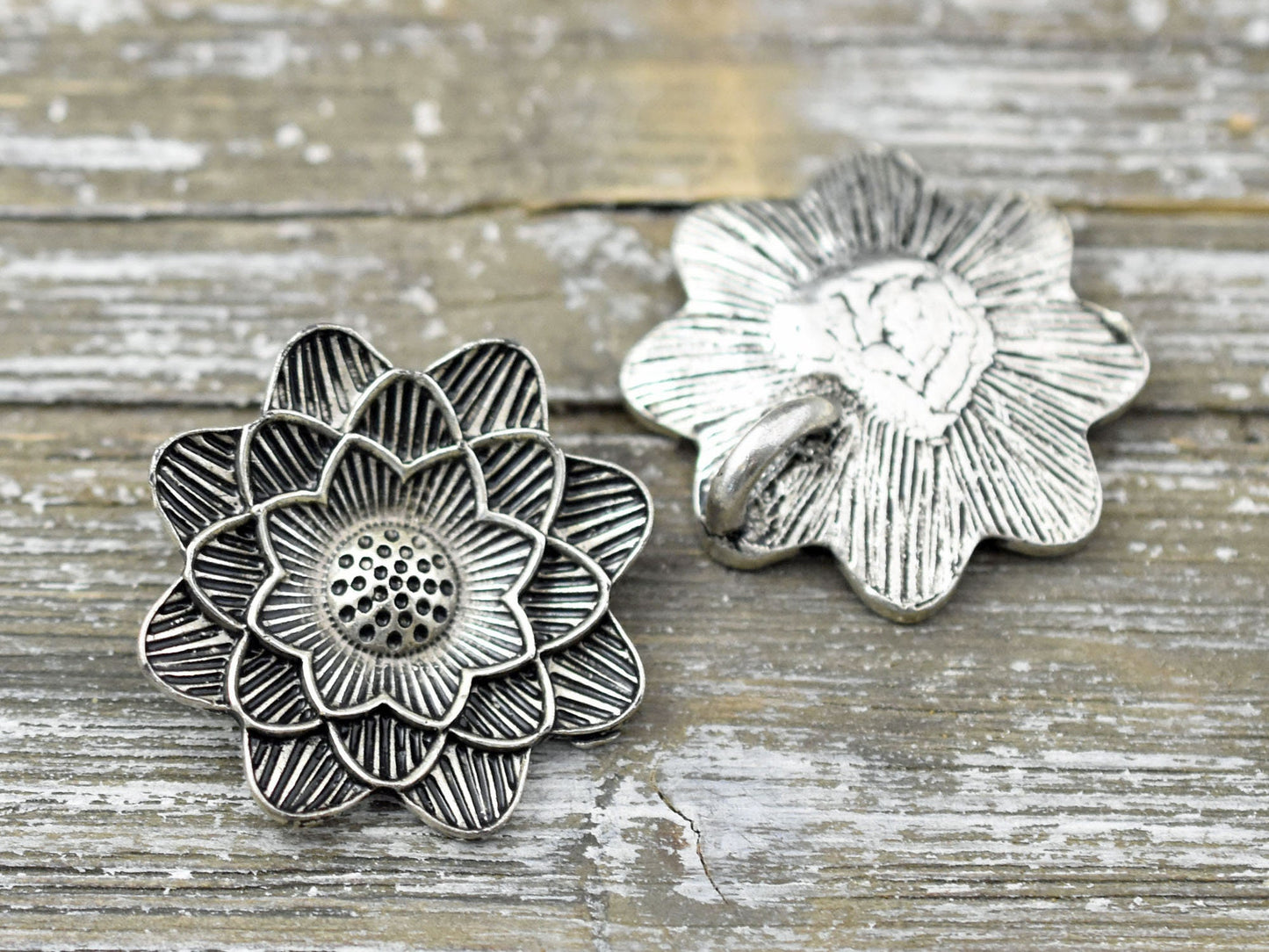 30mm Antique Silver Lotus Flower Pendant