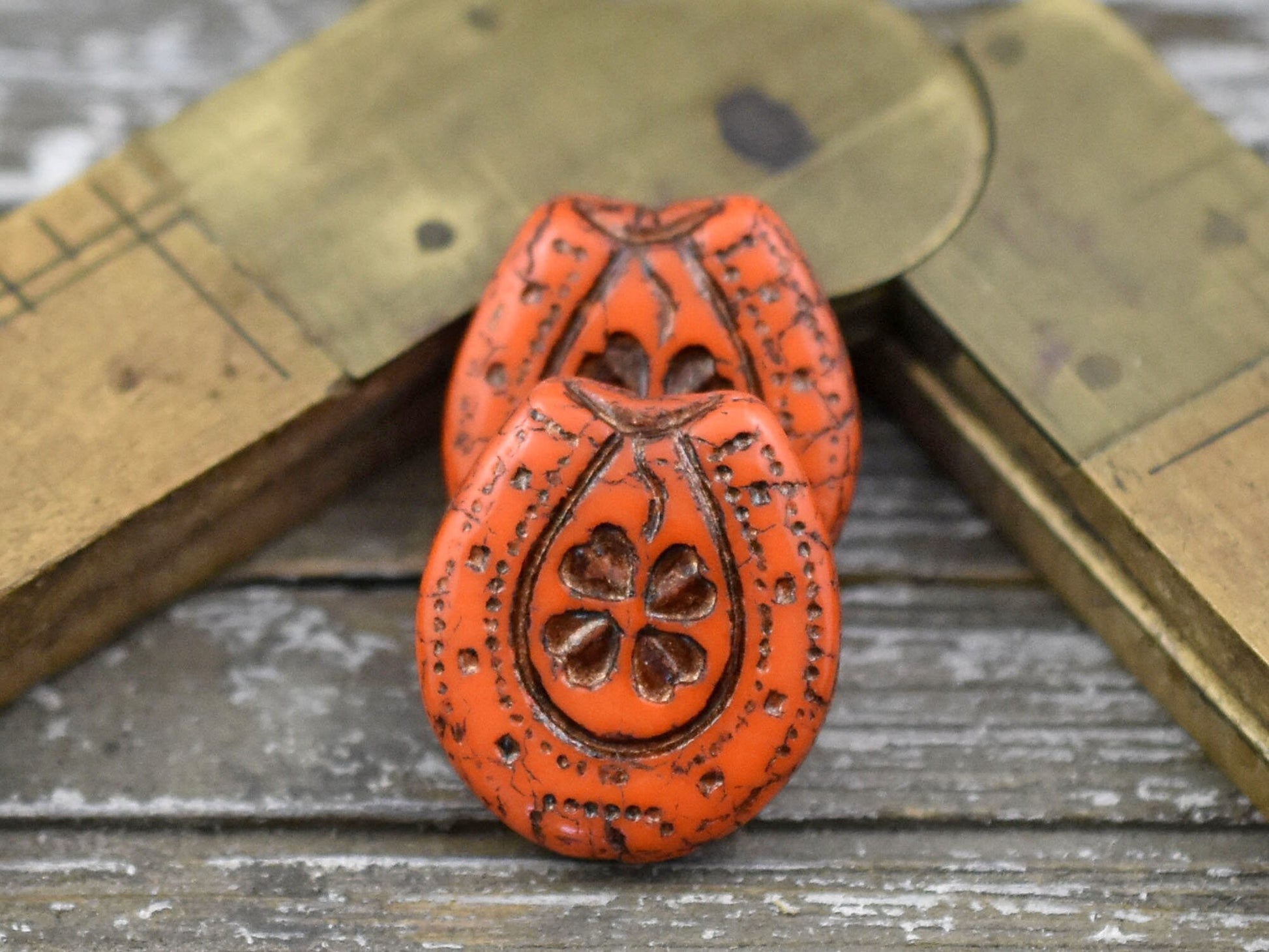 Czech Glass Beads - Horseshoe Beads - Picasso Beads - Focal Bead - Lucky Horseshoe - 21x18mm - 2pcs - (1665)