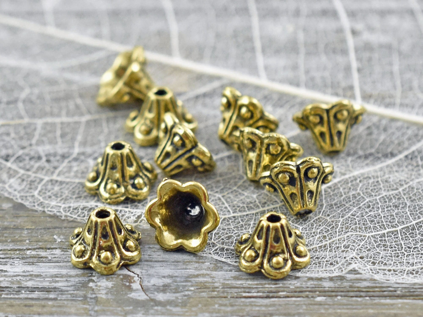 *50* 10x6mm Antique Gold Scalloped Bead Caps