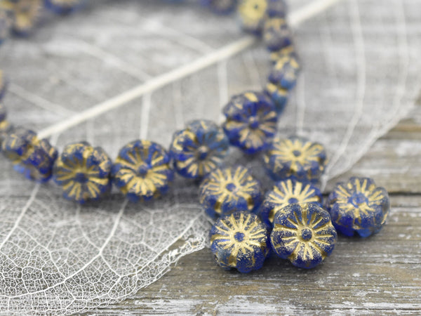 Czech Flower Beads - Czech Glass Beads - Hawaiian Flower Beads - 16pcs - 9mm - (A199)