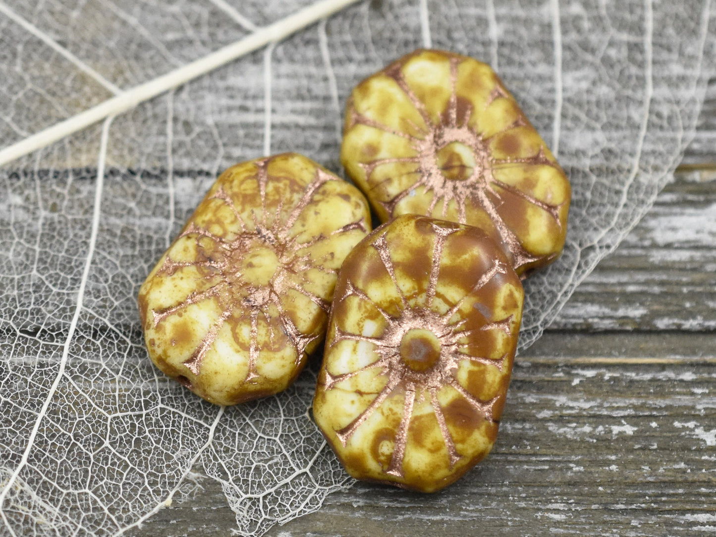 Picasso Beads - Czech Glass Beads - Chunky Beads - 19x13mm - 4pcs - (B622)