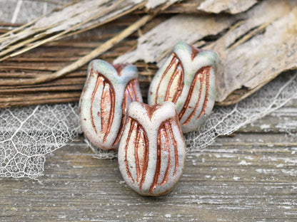 Picasso Beads - Czech Glass Beads - Flower Beads - Floral Beads - Tulip Beads - 16x11mm - 6pcs - (5557)